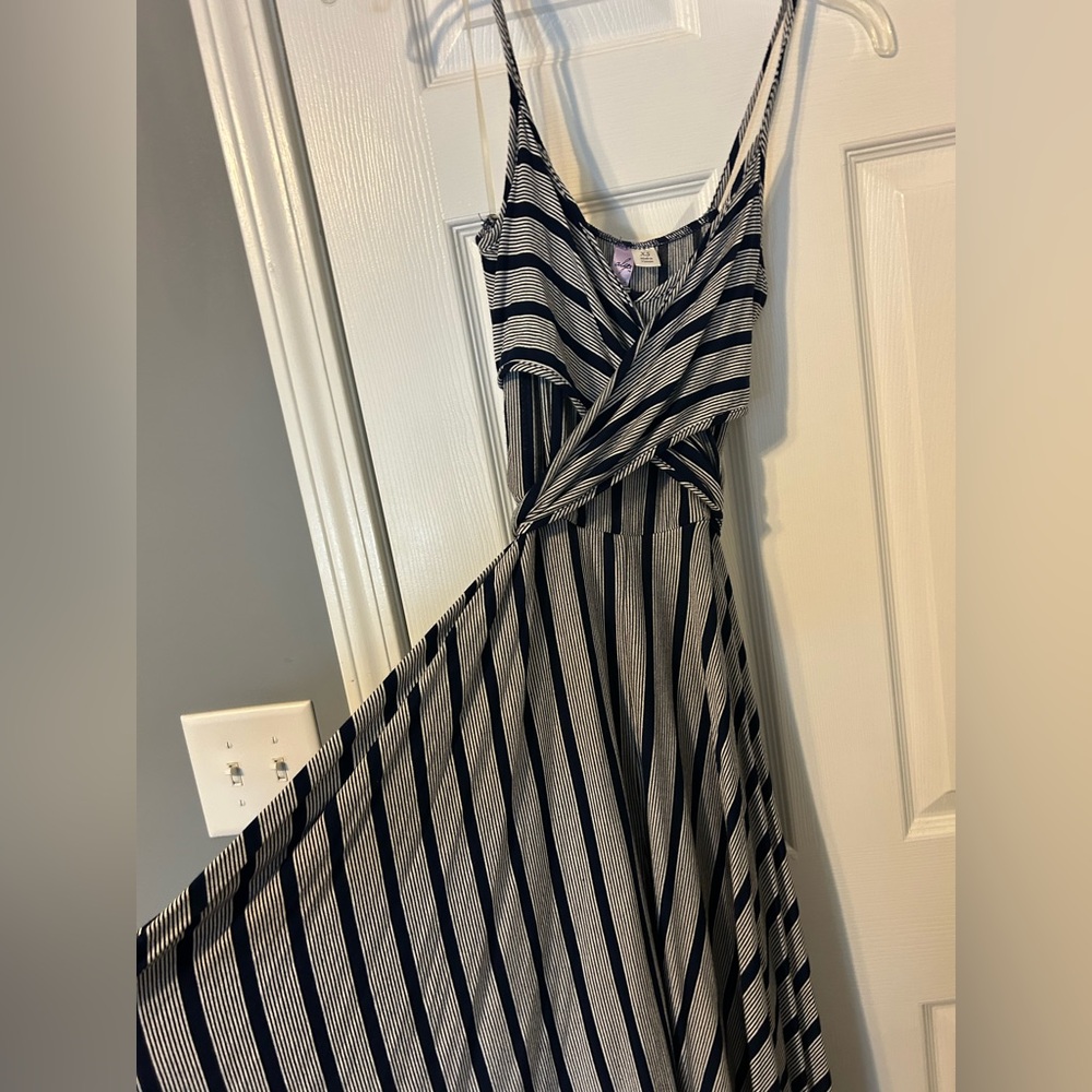 Francesca’s Alta Navy and White Asymmetrical Sundress Sleeveless XS